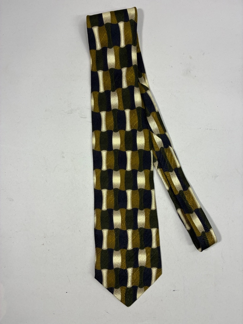Men's Geometric Pattern Silk Tie in Olive, Black & Cream